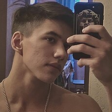 Фотография мужчины Виктор, 22 года из г. Энгельс