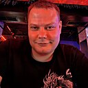 Макс, 32 года