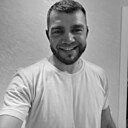 Яяя, 42 года