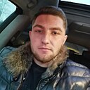 Null, 33 года