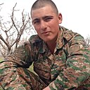 Samvel, 19 лет