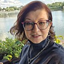 Окси, 44 года