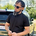 Амир, 33 года