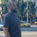Albert, 33 года