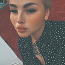 Поля, 26 лет