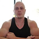 Михаил, 32 года