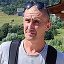 Волк Волков, 43 года