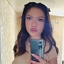 София, 32 года