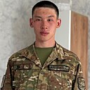 Adil, 22 года
