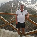Ujif, 64 года