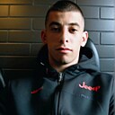 Макс, 25 лет