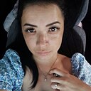 Луна, 27 лет