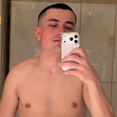 Фотография мужчины Мирослав, 19 лет из г. Псков