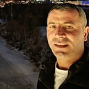 Макс, 33 года