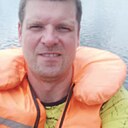 Al, 43 года