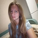 Юля, 24 года