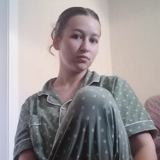 Фотография девушки Карина, 21 год из г. Балаково
