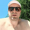 Leo, 42 года