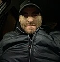 М А, 32 года
