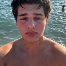 Фотография мужчины Давид, 18 лет из г. Адлер
