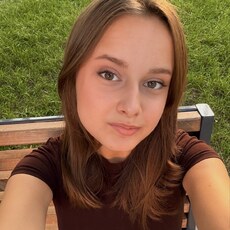 Фотография девушки Полина, 18 лет из г. Симферополь