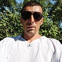 Максим, 33 года