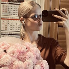 Фотография девушки София, 19 лет из г. Красноярск