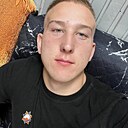 Максим, 22 года