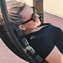 К В, 33 года