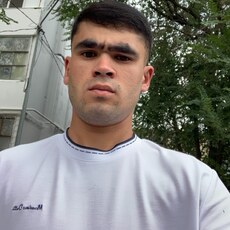Фотография мужчины Komron, 24 года из г. Капчагай