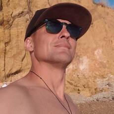 Юрий, 42 из г. Севастополь.