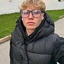 Роман, 18 лет