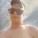 Саша, 32 года