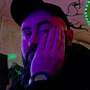 Денис, 33 года