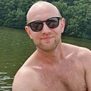 Віктор, 33 года