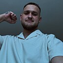 Roman, 22 года
