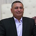 Рафаэль, 51 год