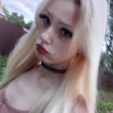 Фотография девушки Альбина, 18 лет из г. Софрино
