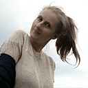 Окси, 33 года