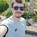 Максим, 22 года