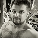 San, 33 года