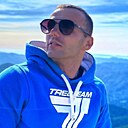 Антон, 33 года