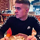 Денис, 22 года