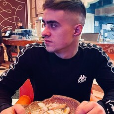 Фотография мужчины Денис, 22 года из г. Пионерский (Калининградская Обл)