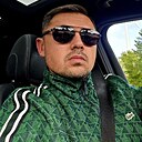 Victore, 42 года