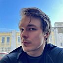 Максим, 21 год