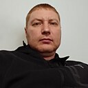 Max, 44 года