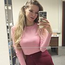 Мая, 42 года