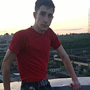 Роман, 33 года