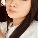 Mona, 22 года